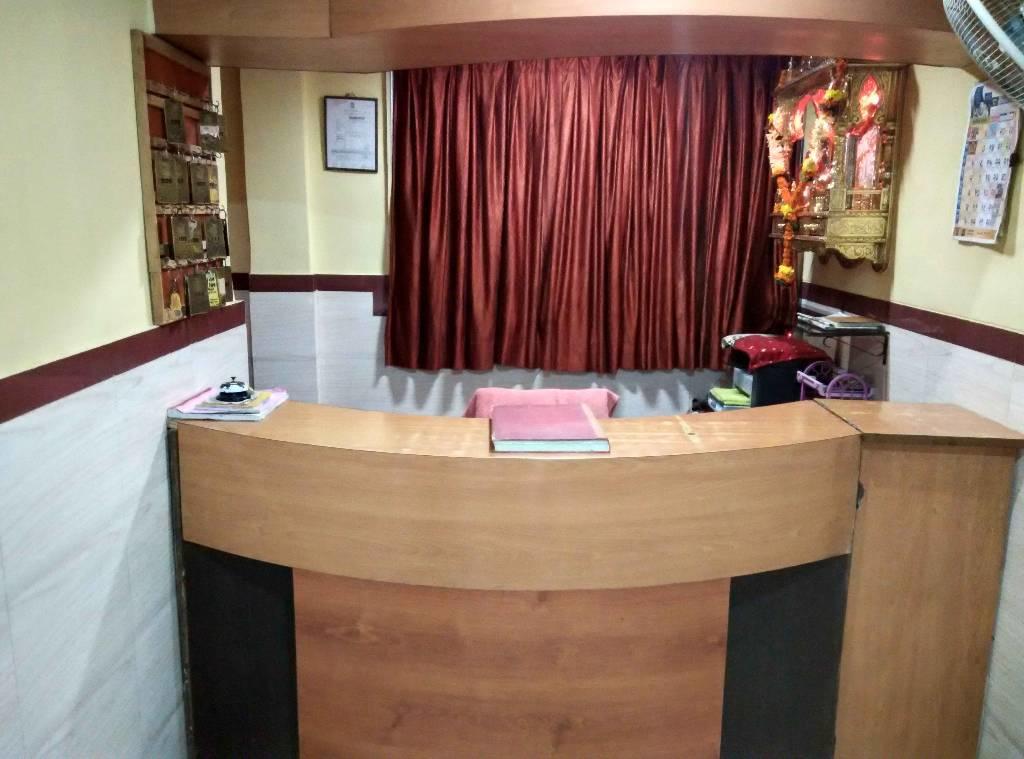 Girija Payyade Hotel Kalyān Exterior foto