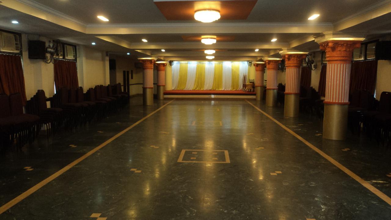 Girija Payyade Hotel Kalyān Exterior foto